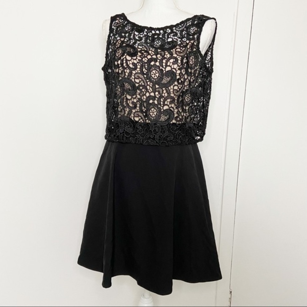 Aidan Maddox black lace crochet overlay two piece‎ sleeveless cocktail dress 6